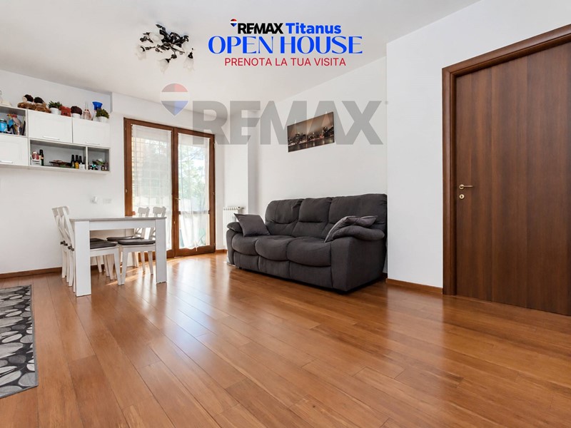 Trilocale in Vendita a Roma, 185'000&euro;, 78 m²