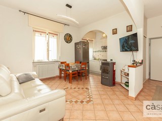 Trilocale in Vendita a Malnate, 143'000&euro;, 83 m²