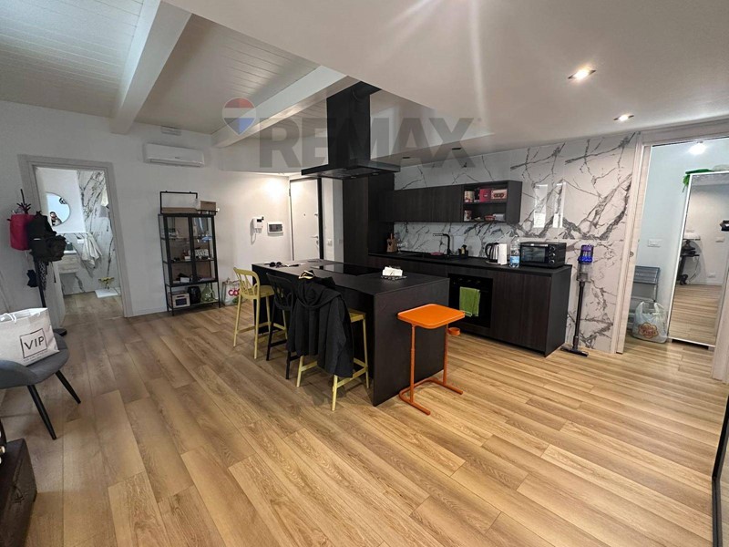 Bilocale in Vendita a Cosenza, 165'000&euro;, 79 m²