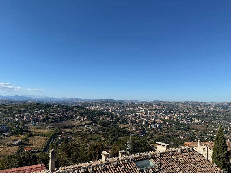 Appartamento in Vendita a Ferrazzano, 70'000&euro;, 140 m²