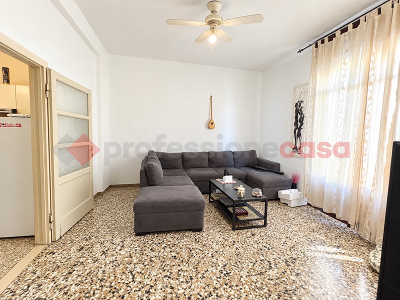 Trilocale in Vendita a Verona, 125'000&euro;, 75 m²