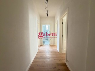 Trilocale in Vendita a Firenze, 255'000&euro;, 65 m²