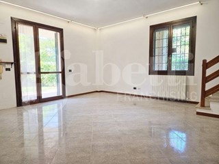 Quadrilocale in Vendita a Marzabotto, 280'000&euro;, 130 m², con Box
