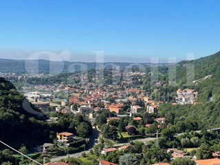 Trilocale in Vendita a Caslino d'Erba, 85'000&euro;, 101 m²