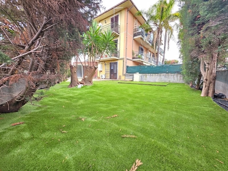 Quadrilocale in Vendita a Tremestieri Etneo, 175'000&euro;, 80 m², con Box