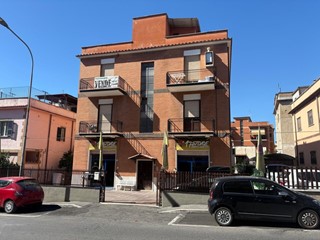 Quadrilocale in Vendita a Guidonia Montecelio, zona Villanova, 128'000&euro;, 110 m²