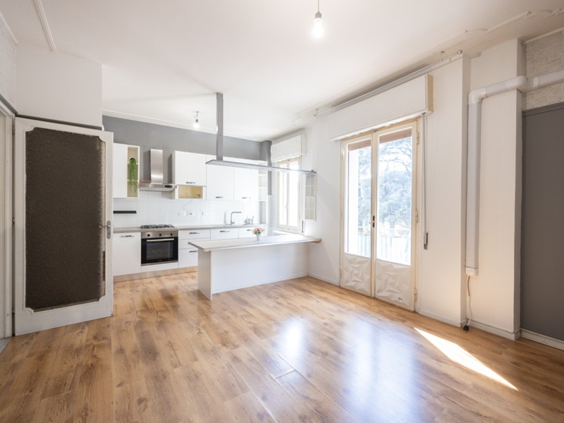 Trilocale in Vendita a Casalecchio di Reno, 220'000&euro;, 85 m²
