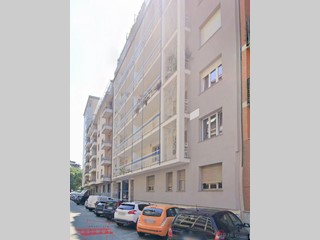 Appartamento in Vendita a Torino, 345'000&euro;, 150 m²