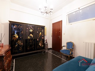 Appartamento in Vendita a Genova, zona Sestri Ponente, 89'000&euro;, 89 m²