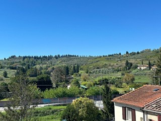 Trilocale in Vendita a Empoli, zona Casenuove, 138'000&euro;, 65 m², arredato