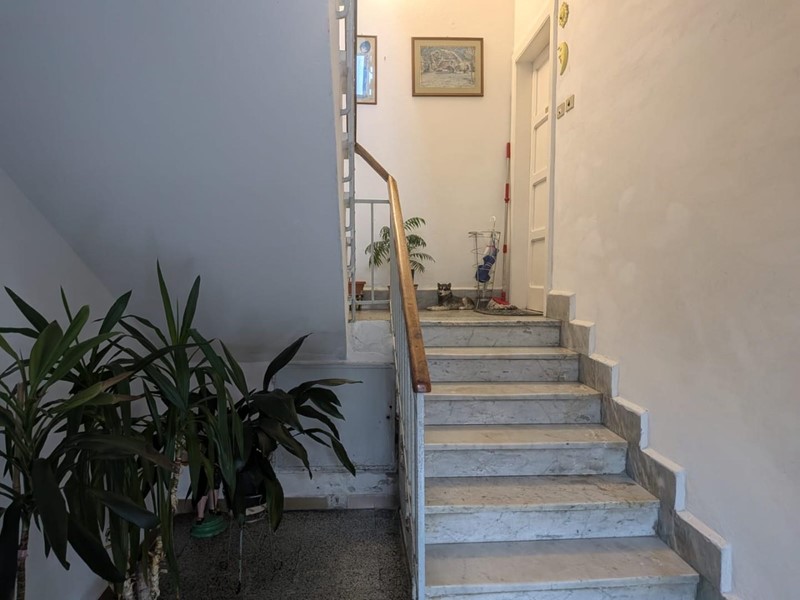 Trilocale in Vendita a Barga, zona Fornaci di Barga, 50'000&euro;, 70 m²