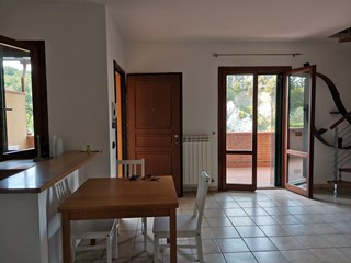 Appartamento in Vendita a Casole d'Elsa, zona Cavallano, 180'000&euro;, 95 m², arredato, con Box