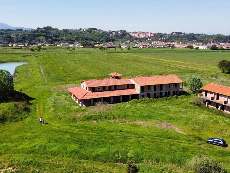 Appartamento in Vendita a Santa Maria a Monte, zona San Donato, 720'000&euro;, 1200 m²