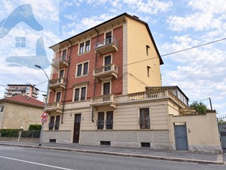Loft in Vendita a Torino, 117'000&euro;, 72 m²
