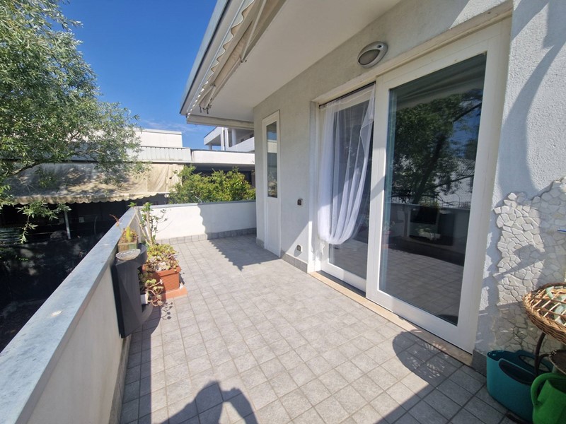 Trilocale in Vendita a Sirmione, 420'000&euro;, 110 m²