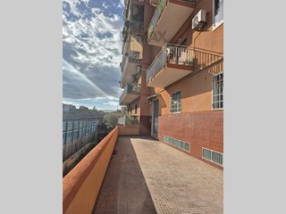 Trilocale in Vendita a Catania, 155'000&euro;, 100 m²