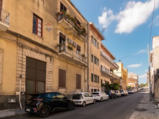 Trilocale in Vendita a Catania, 95'000&euro;, 79 m²