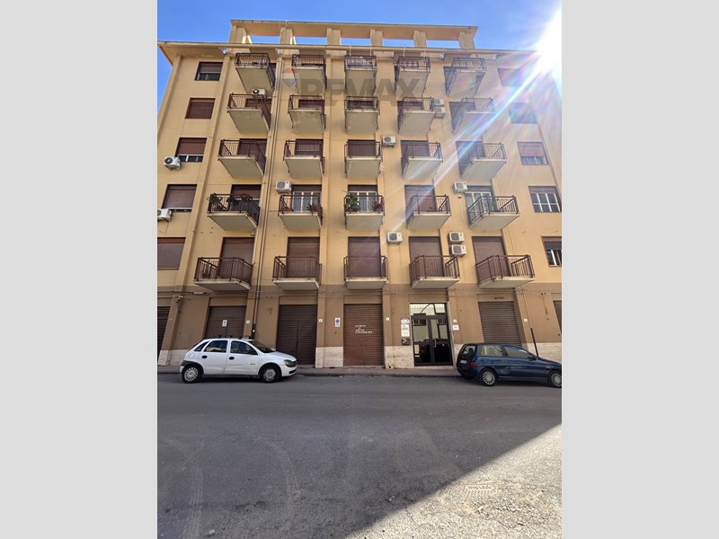 Appartamento in Vendita a Caltanissetta, 103'000&euro;, 120 m²