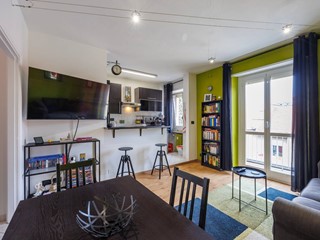 Bilocale in Vendita a Torino, 160'000&euro;, 58 m²