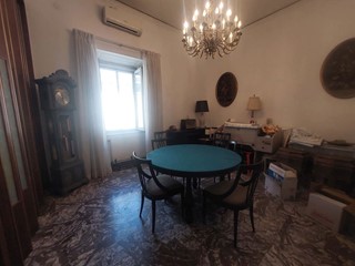 Appartamento in Affitto a Napoli, 3'200&euro;, 120 m², arredato