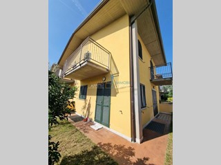Appartamento in Vendita a Massa, zona Marina Di Massa, 290'000&euro;, 120 m²