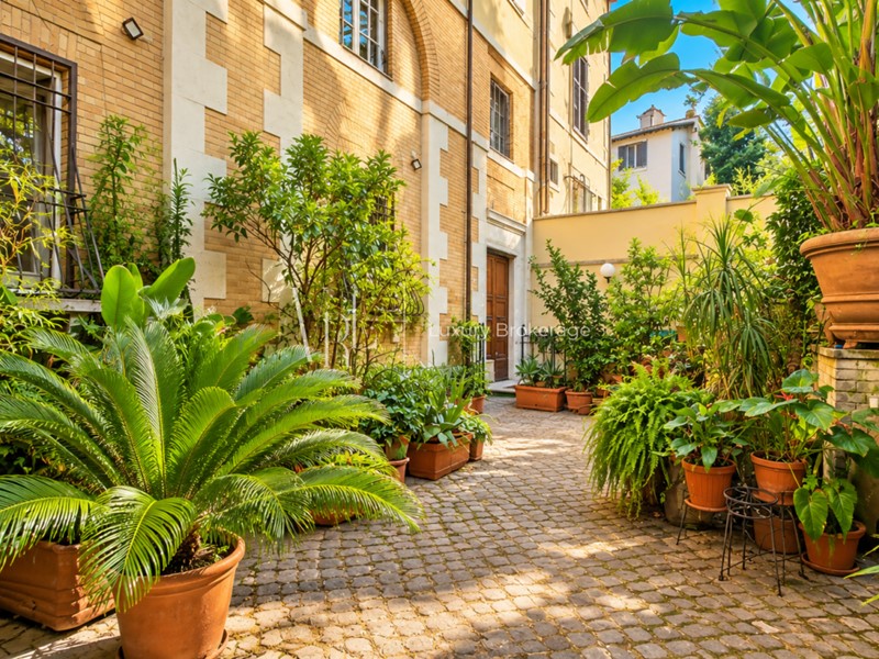 Appartamento in Vendita a Roma, 200 m²