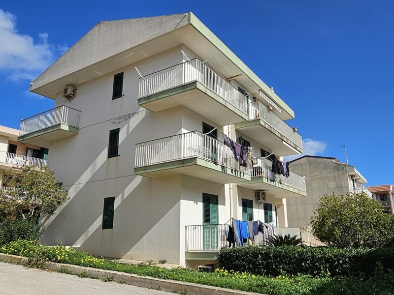 Appartamento in Vendita a Scicli, 175'000&euro;, 105 m², con Box