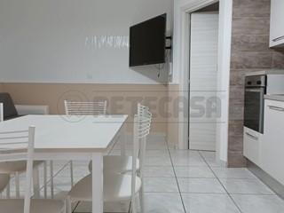 Trilocale in Affitto a Marcianise, 500&euro;, 75 m², arredato