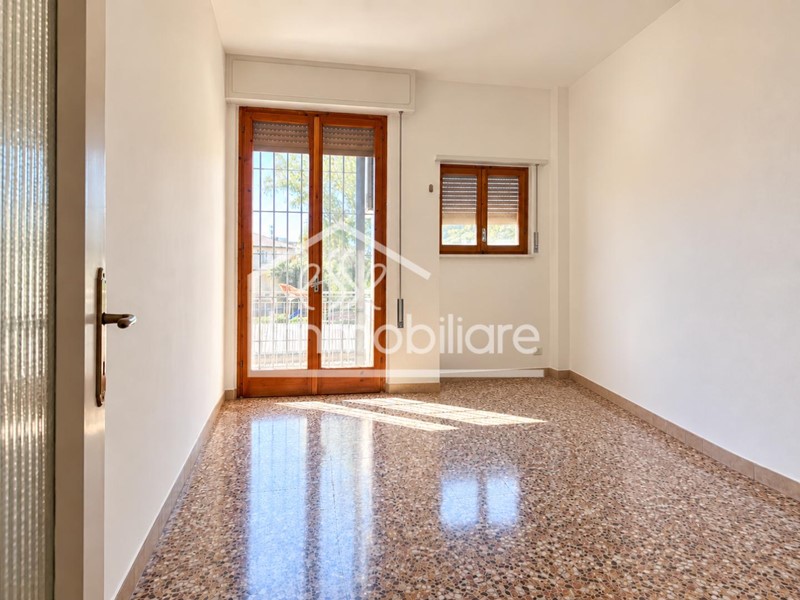 Quadrilocale in Vendita a Empoli, zona Ponzano, 220'000&euro;, 90 m², con Box