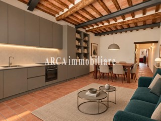 Appartamento in Vendita a Pietrasanta, 499'000&euro;, 119 m², con Box