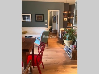 Appartamento in Vendita a Siena, 360'000&euro;, 84 m², arredato