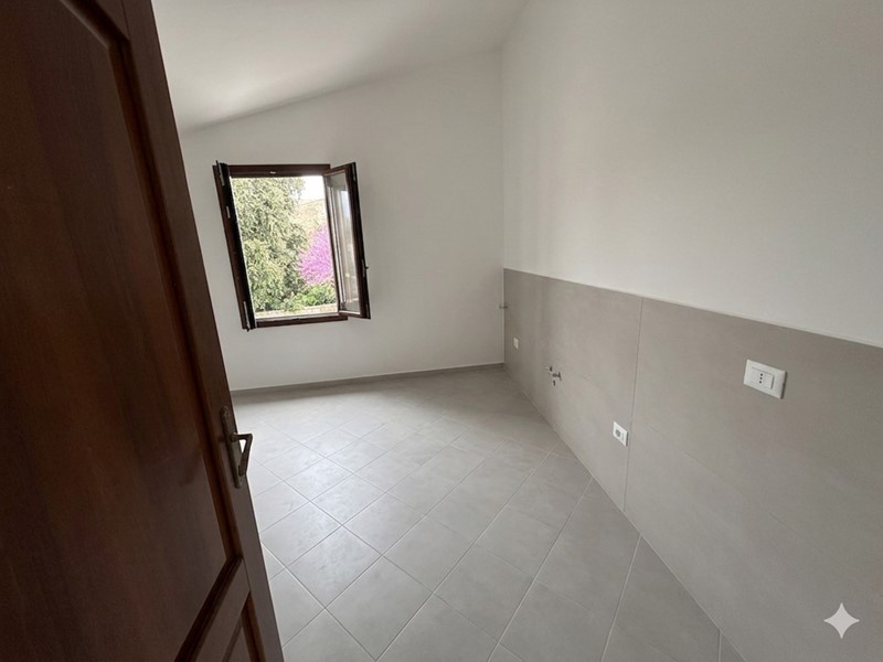 Appartamento in Affitto a Ponsacco, 900&euro;, 250 m²
