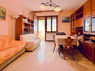 Appartamento in Vendita a Pisa, 270'000&euro;, 108 m², con Box