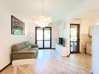 Trilocale in Vendita a Pisa, 210'000&euro;, 75 m², arredato, con Box