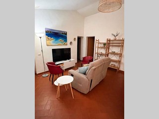 Trilocale in Vendita a Vicopisano, zona San Giovanni Alla Vena, 108'000&euro;, 69 m²