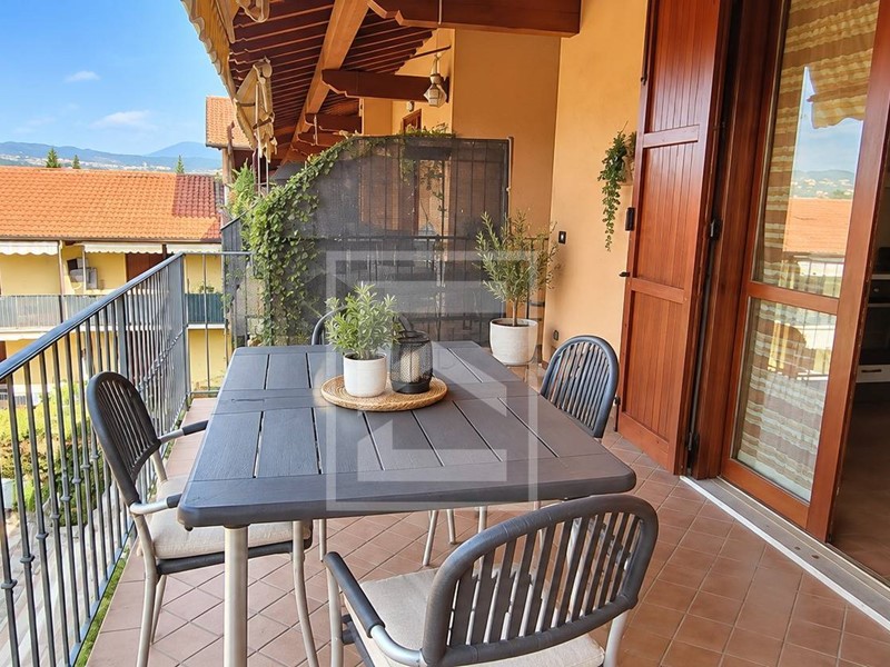 Quadrilocale in Vendita a Moniga del Garda, 319'000&euro;, 110 m²