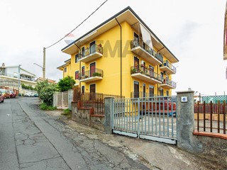 Appartamento in Vendita a Pedara, 160'000&euro;, 105 m²