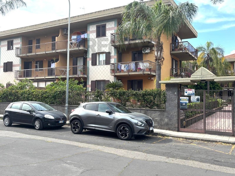 Appartamento in Vendita a Aci Catena, 185'000&euro;, 145 m²
