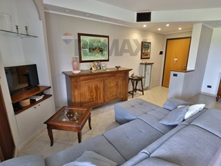 Appartamento in Vendita a Abbiategrasso, 295'000&euro;, 150 m²