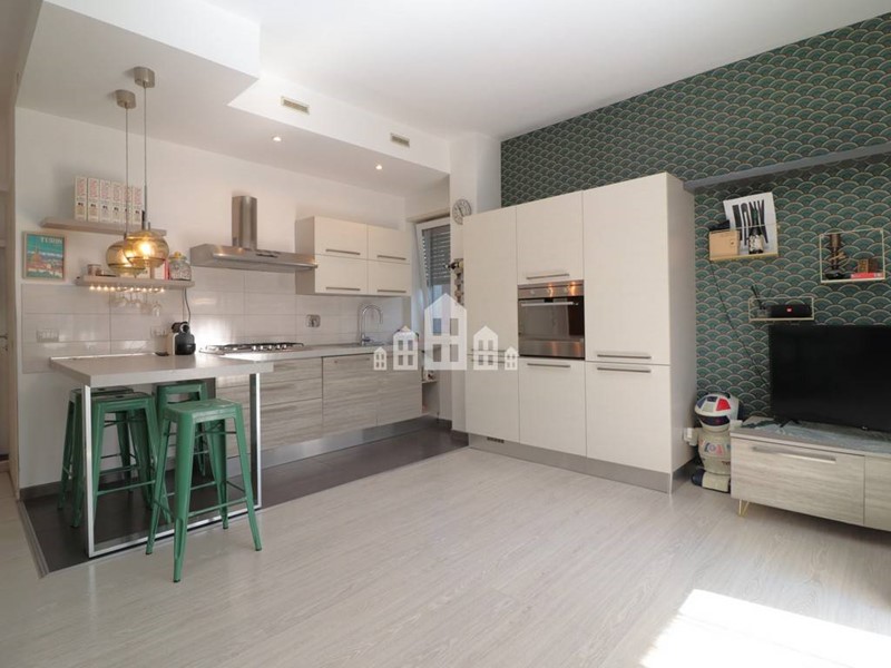Bilocale in Vendita a Torino, 99'000&euro;, 60 m²