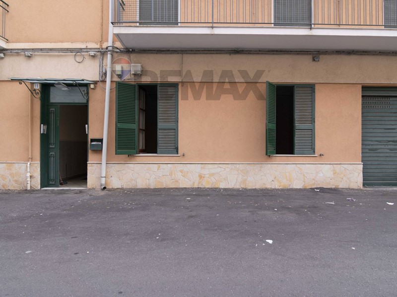 Quadrilocale in Vendita a Catania, 98'000&euro;, 81 m²