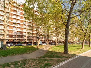 Trilocale in Vendita a Torino, 175'000&euro;, 87 m²