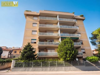Quadrilocale in Vendita a Teramo, 149'000&euro;, 167 m²
