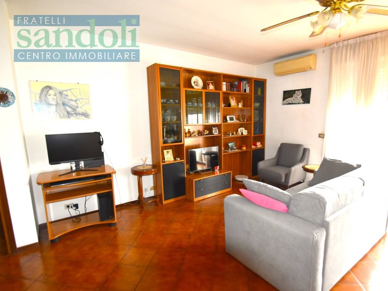Trilocale in Vendita a Vercelli, 110'000&euro;, 95 m²