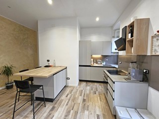 Appartamento in Vendita a Genova, 119'000&euro;, 80 m²