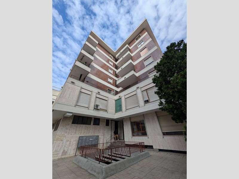 Trilocale in Affitto a Busto Arsizio, 900&euro;, 104 m²