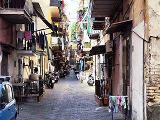 Bilocale in Vendita a Napoli, 75'000&euro;, 50 m²