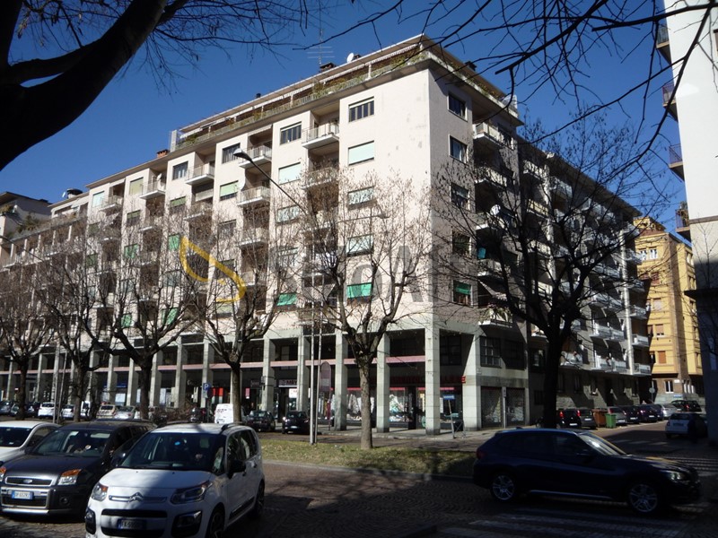 Bilocale in Affitto a Biella, zona Centro, 420&euro;, 60 m², arredato