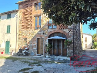 Bilocale in Vendita a Lucca, zona Sant'Alessio, 119'000&euro;, 45 m²