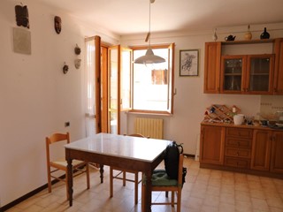 Quadrilocale in Vendita a Monteriggioni, 250'000&euro;, 100 m², con Box